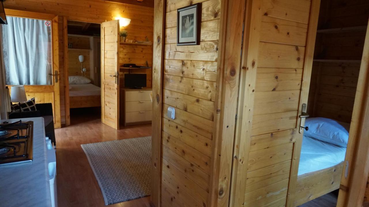 Vakantiehuis Casasdecasper - Camping Italie Hotel Porlezza Ngoại thất bức ảnh